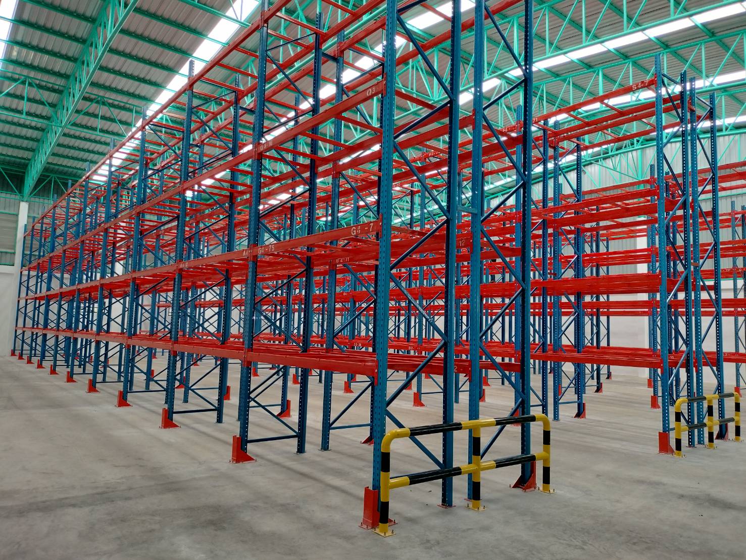 Selective rack ชั้นวางสินค้าอุตสาหกรรมใหม่และมือสอง