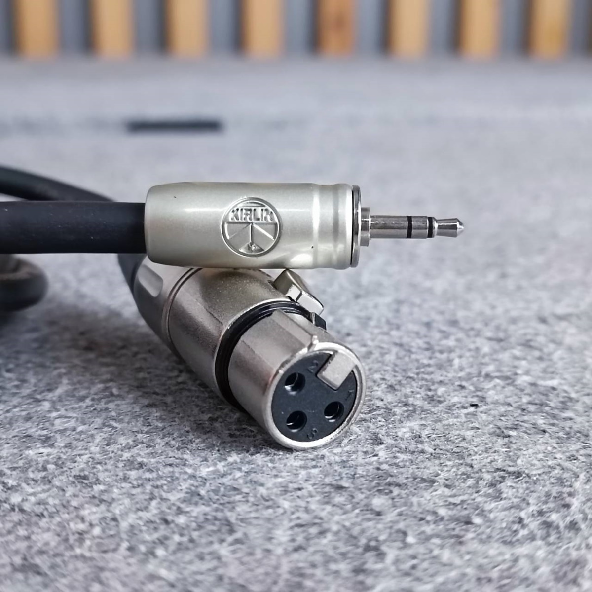 ยาว3เมตร KIRLIN AP-494PRL สาย XLR Female - 3.5MM TR-ST สายสัญญาณเสียง CANNONตัวเมีย ออก TR-ST เอไอ-ไพศาล