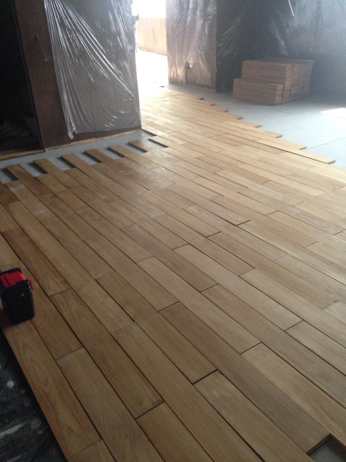 พื้นไม้ ไม้พื้น ไม้ปาร์เก้ ปาเก้ไม้สัก