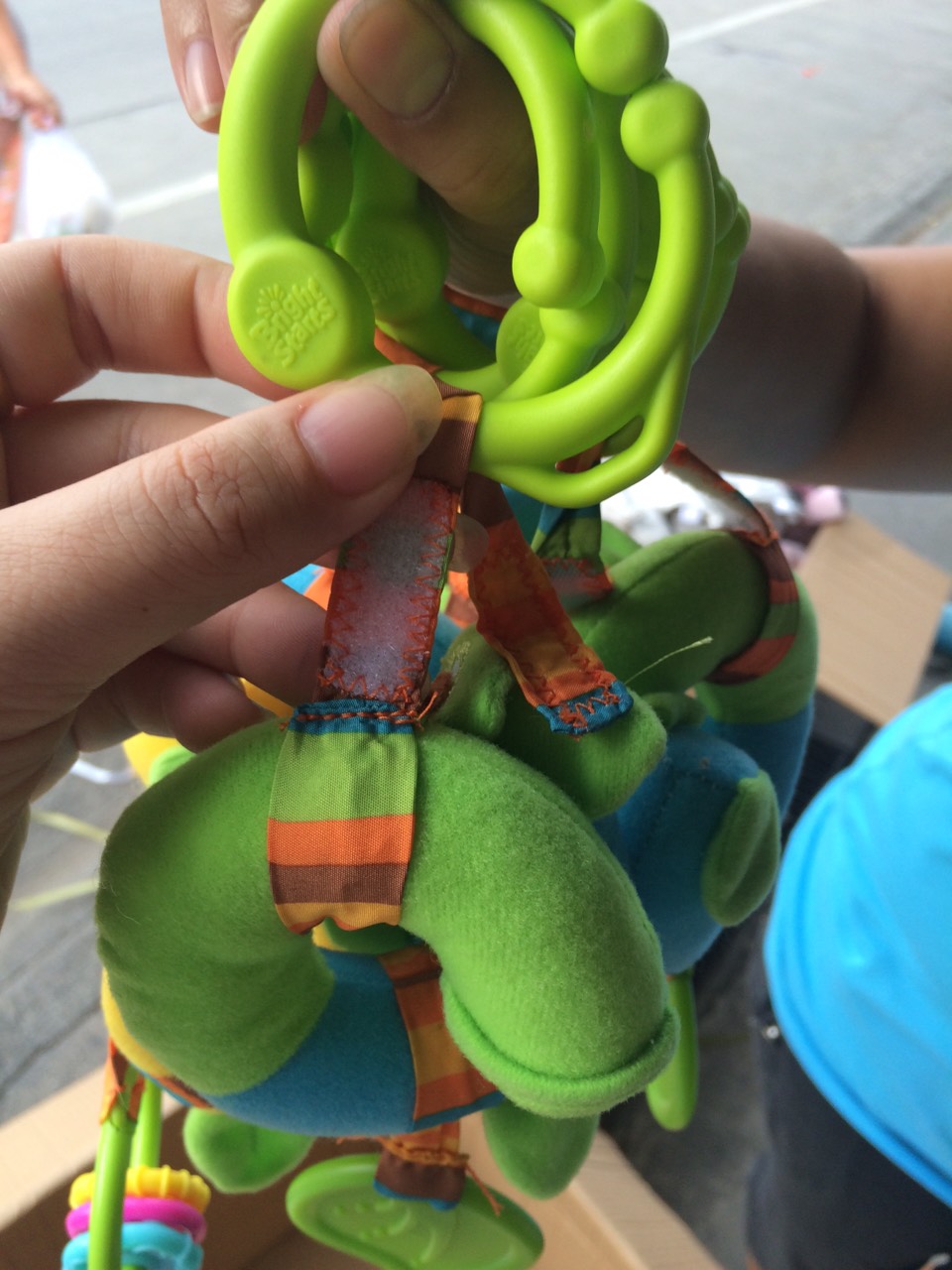 CH919 ของเล่นเด็กใบไม้แขวนเปลหรือรถเข็น ชิ้นละ