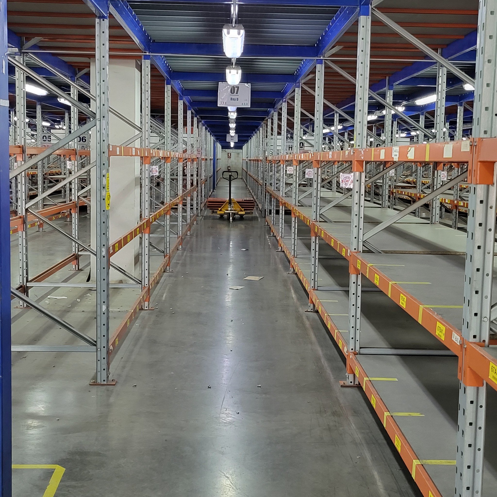 สินค้ามาใหม่ ขนาด 125x250 cm สูง 2m-10m ปูพื้นด้วยวีว่าบอร์ด 20mm รับน้ำหนักได้ชั้นละ 1000 kg