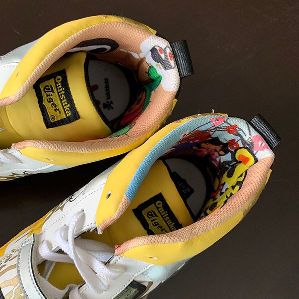Onitsuka Tiger Tokidoki - White / Yellow Black (Hi) ทรงหุ้มข้อ Show Case