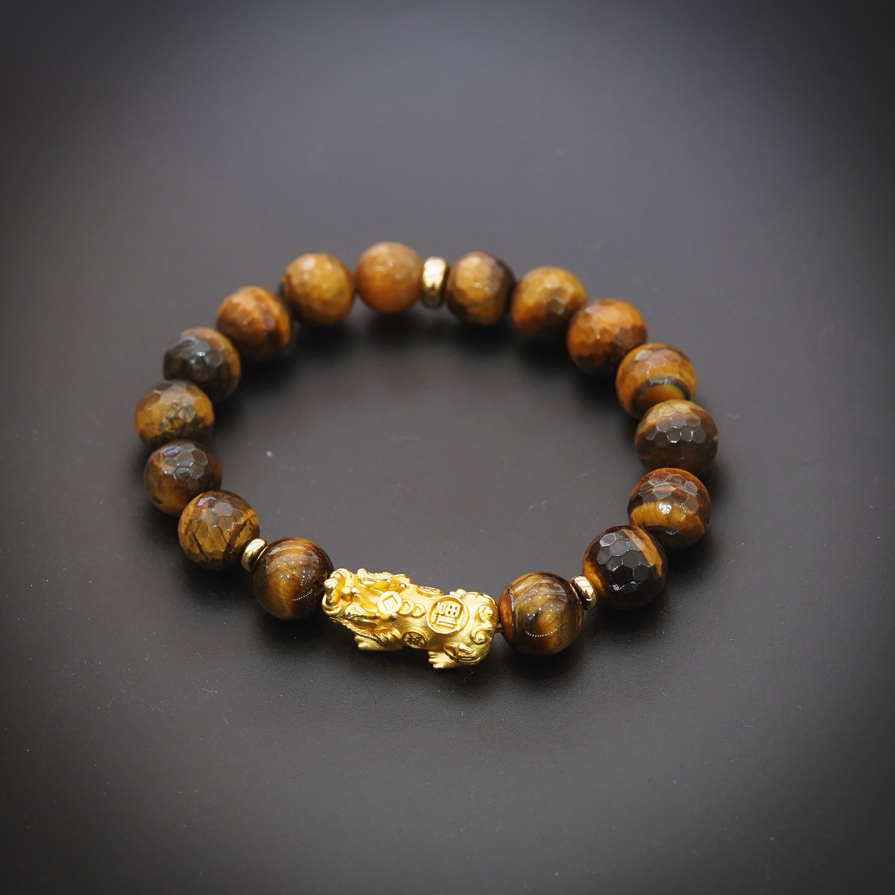 สร้อยหิน ไทเกอร์ อาย (Tiger′s Eye) เกรดพรี่เมี่ยม-หินแห่งพลังและโชคลาภ พร้อมตัวคั่นสีทองและปี่เซี่ยะ