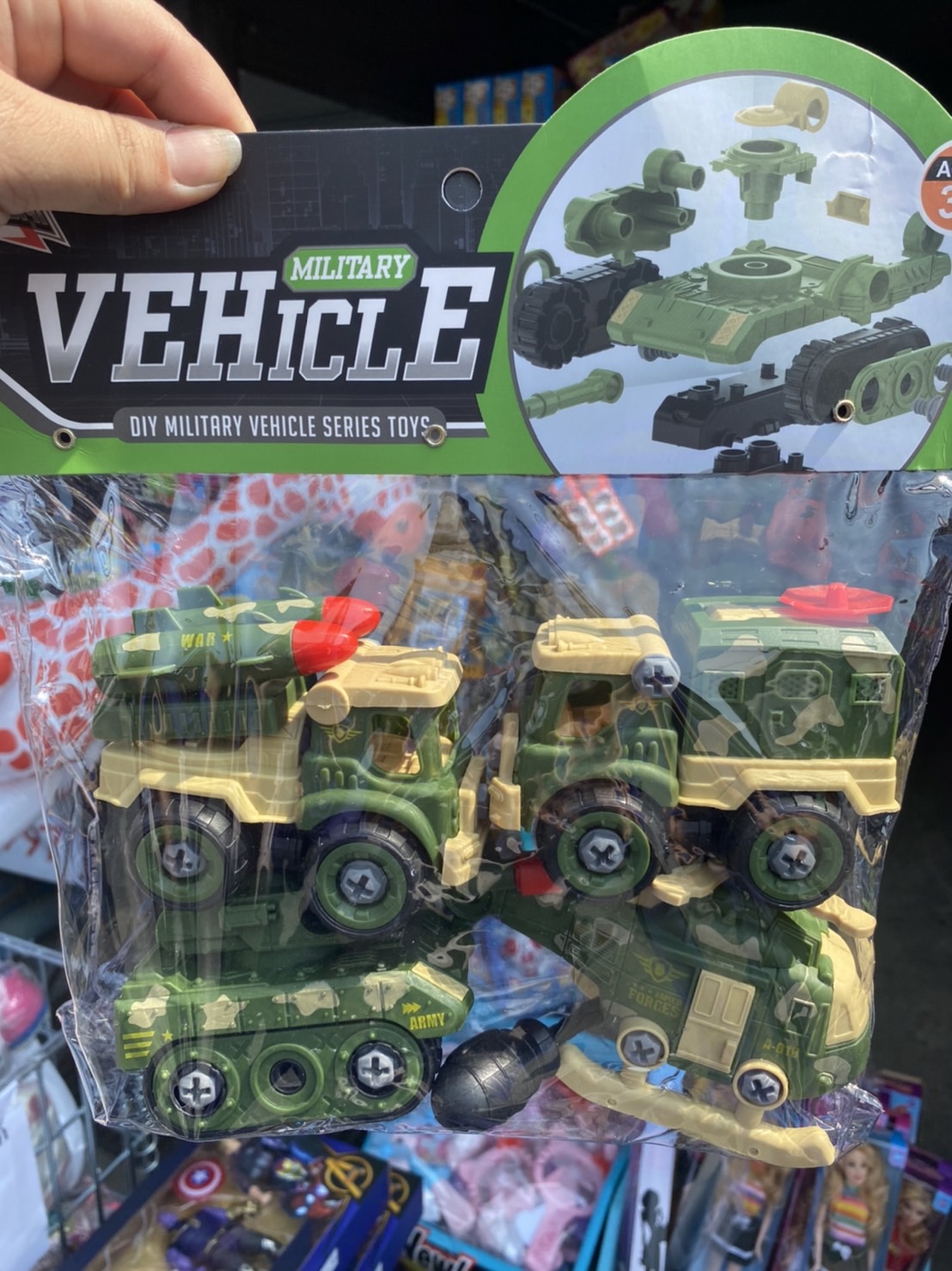 LY068 ของเล่นเด็กรถทหารเล่นมือ 4 คัน ถอดประกอบ รถเล่นมือ รถเด็ก ปลีกห่อละ