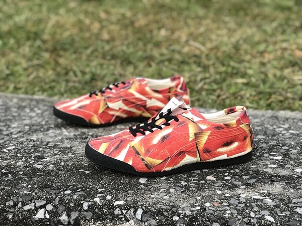 รองเท้าโอนิ Nippon Made - Mexico 66 x Mika Ninagawa (Black)