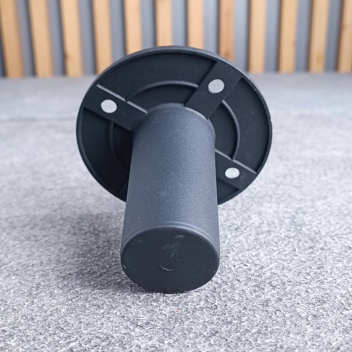 (1อัน)ลดล้างสต็อค แป้นสวมขาตั้งลำโพง อลู JH-7222 แป้นสวมลำโพง แป้นท้ายตู้ลำโพง JH7222 JH 7222 แป้นขาตั้งตู้ เอไอ-ไพศาล