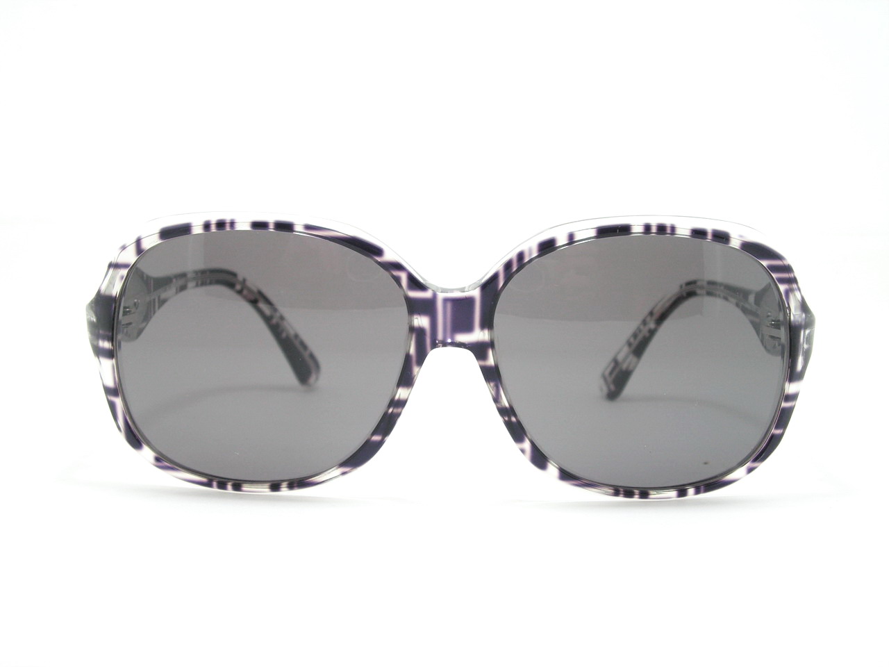 แว่นกันแดด Emilio Pucci ไฮโซมากมายค่ะแบรนด์นี้ ของแท้100%และถูกสุดๆ ส่งตรงจากUS.ค่ะ