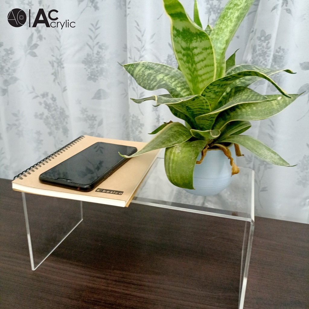 ชั้นวางโมเดล ชั้นวางของอะคริลิค ทรง U ขนาด ก15xย30xส15cm. หนา 4 มิล (U6)