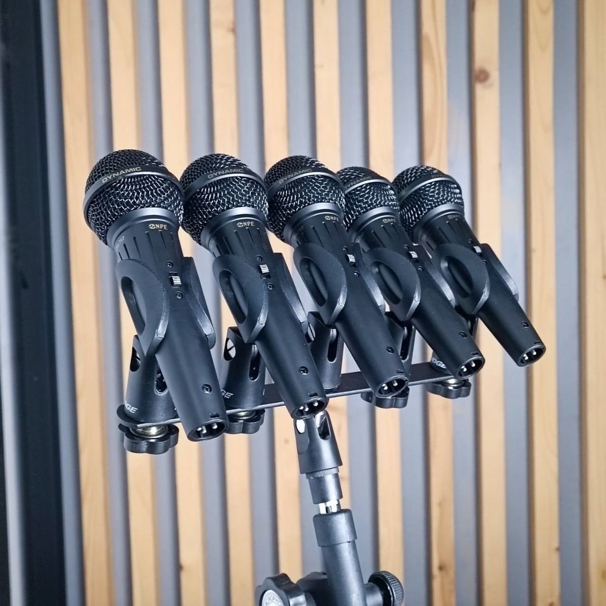 *ไม่รวมคอสวมไมค์และขาไมค์* ที่ใส่คอไมค์5จุด (เขาควาย) W&H SUPERLUX C5 C-5 C 5 วัสดุทำจากเหล็ก แข็งแรงทนทาน เอไอ-ไพศาล