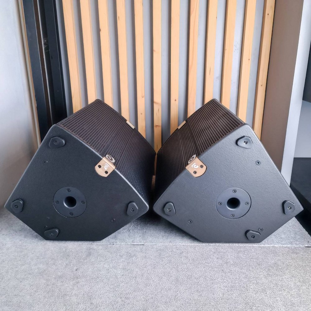 1คู่ DE ACOUSTIC PD-12 ตู้ลำโพง 12นิ้ว (คู่ละ) ตู้ลำโพง 12 นิ้ว เหมาะ สำหรับงานเสียงกลางแจ้ง สามารถวางเป็นมอนิเตอร์ได้ PD12 PD 12 เอไอ-ไพศาล