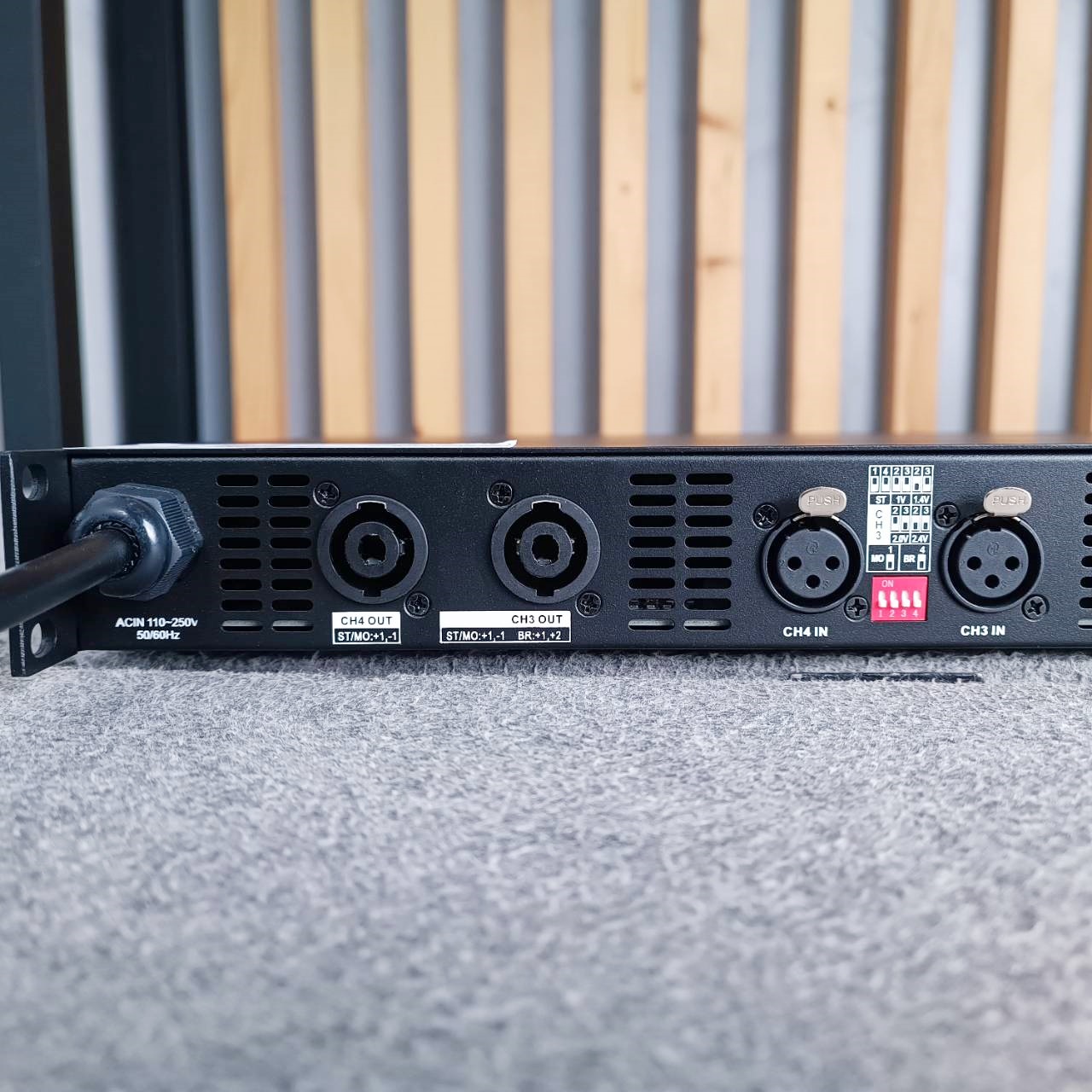 MICROTECH DA-4400 poweramp 4CH เพาเวอร์แอมป์ MICRO TECH DA 4400 เครื่องขยายเสียง DA4400 เอไอ-ไพศาล