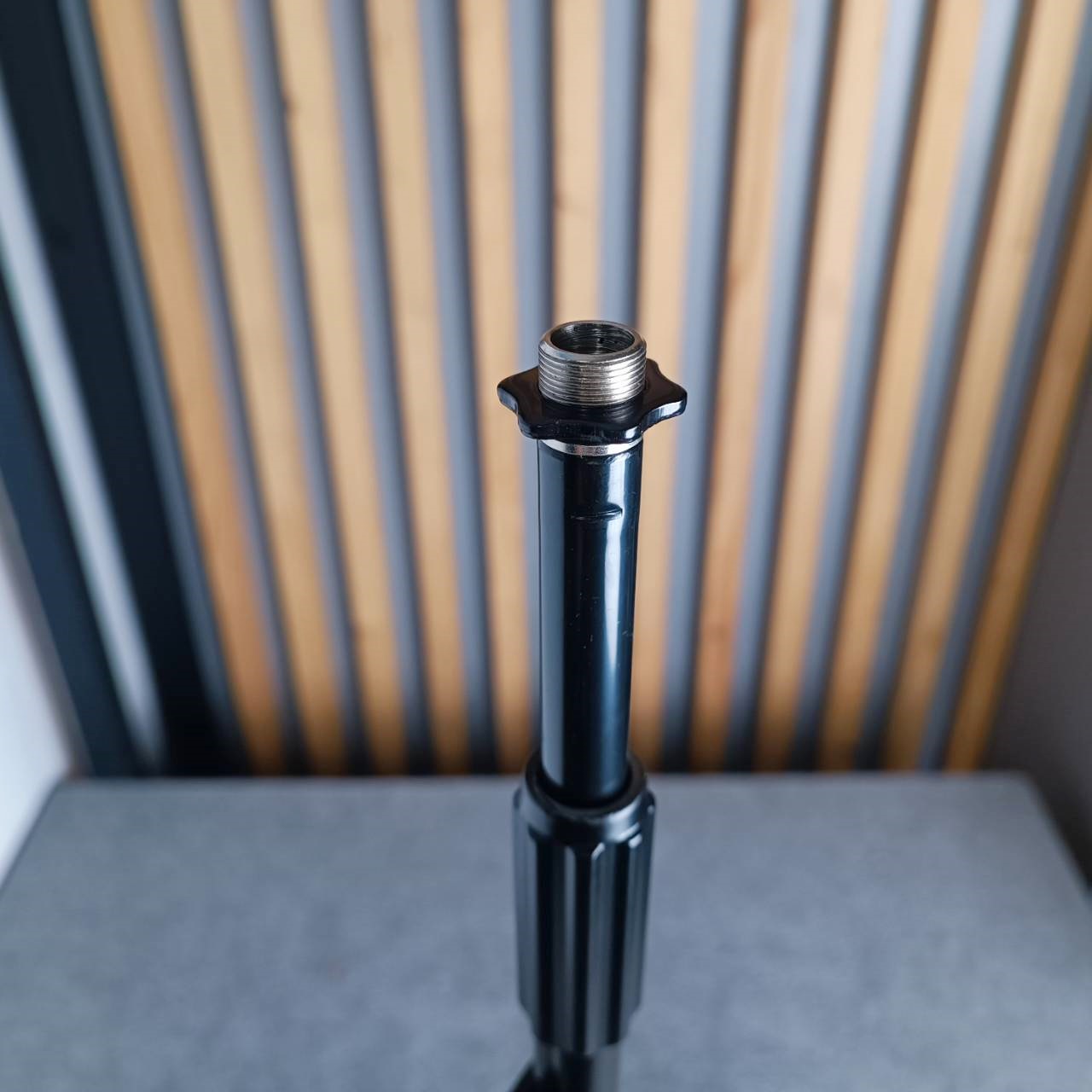 SUPERLUX (W&H) MS-100 ขาตั้งไมค์ตั้งพื้นตรงฐานกลม ขาไมค์ MS100 ขาไมค์แบบตรง ขาไมค์ตั้งพื้น ขาตั้งไมค์ฐานกลม MS 100