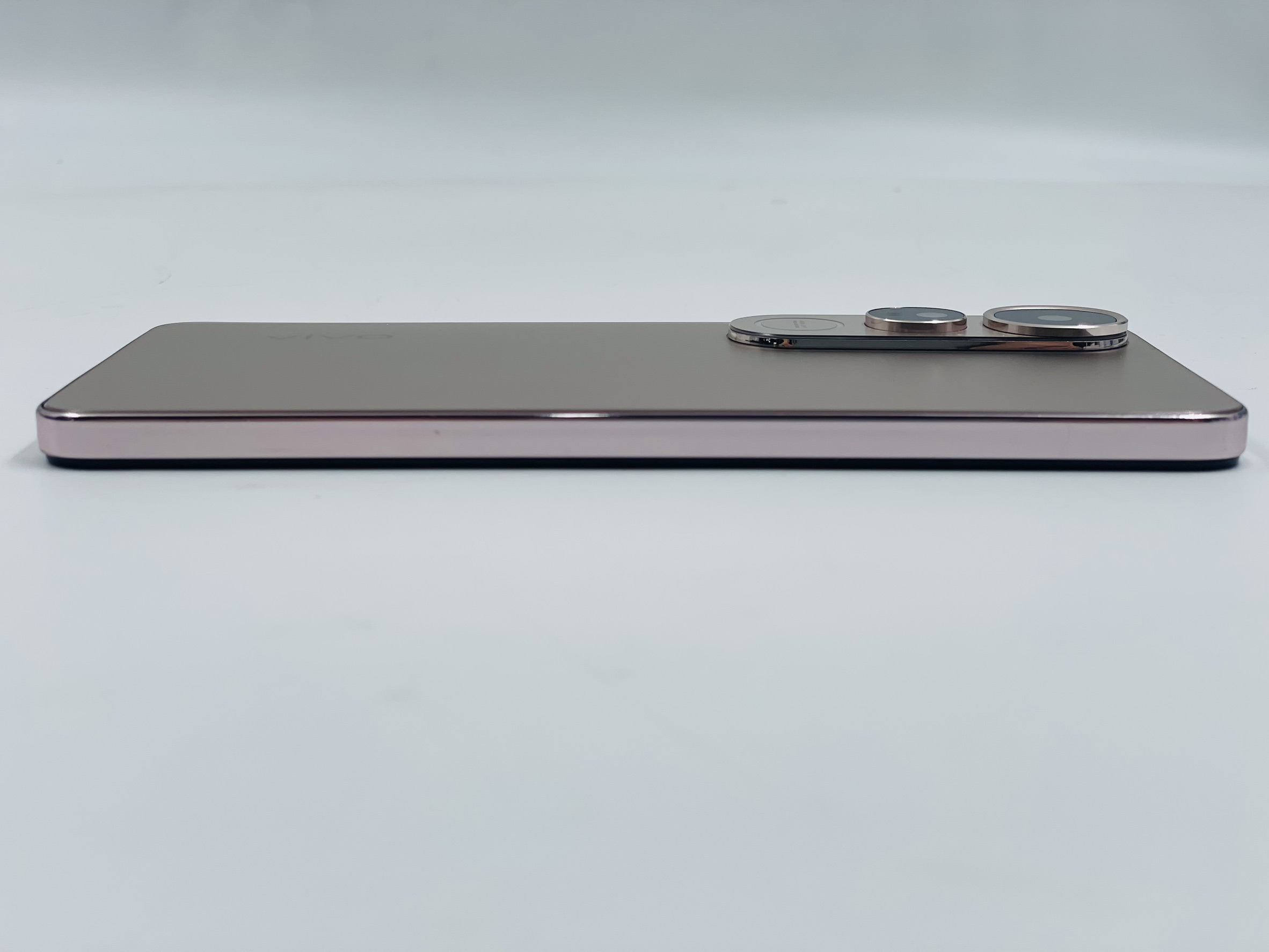 🧊 vivo V50 Lite (12+512GB) Titanium Gold (5G) 🧊 😻 vivo สภาพดี ความจุเยอะ พร้อมประกันศูนย์❗️ราคาคุ้มๆ 😻