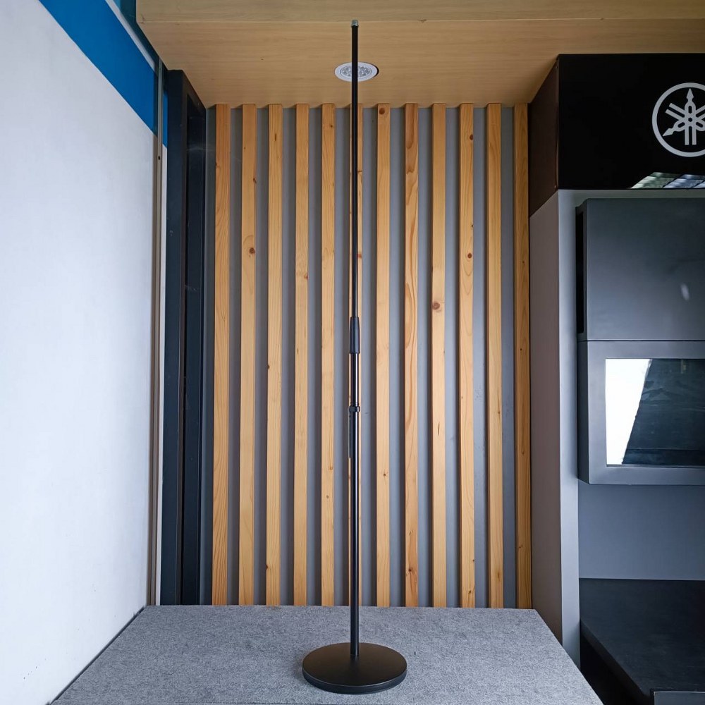 K&M 26010-500-55 ขาตั้งไมค์ตรงฐานกลม ขาตั้งไมโครโฟน ปรับความสูงได้ ขาตั้งไมโครโฟนแบบขาตรง 26010 500 55 2601050055 เอไอ-ไพศาล