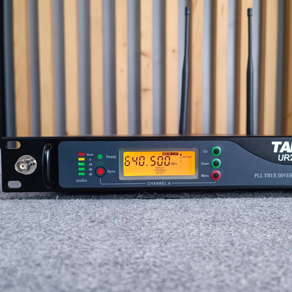 TADA UR-24D ไมค์ลอยคู่ ปรับความถี่ได้ Wireless Microphone UHF ชุดไมค์ลอยคู่ TA DA UR 24D UR24D เอไอ-ไพศาล