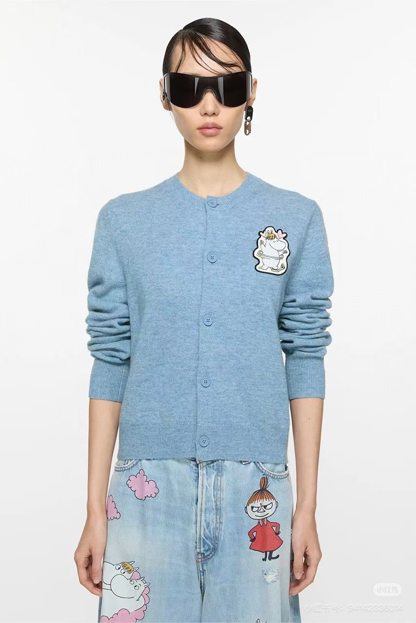 **do** เสื้อคาดิแกน Acne Studios CADIGAN ACNE STUDIOS X MOOMIN มี 2 สีให้เลือก สินค้าใหม่ ของแท้