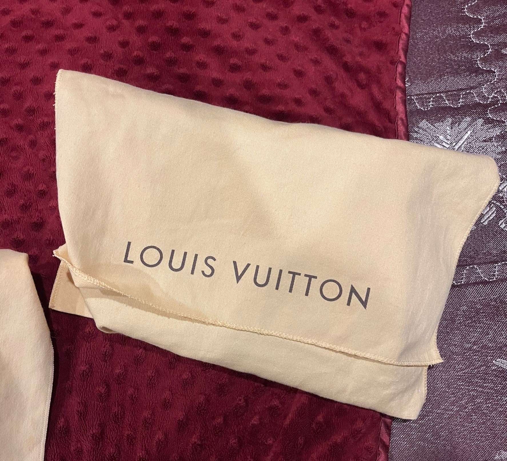 Louis Vuitton Damier Geronimos กระเป๋า คาด-อก รุ่นล่าสุด สภาพ 95% เหมือนใหม่