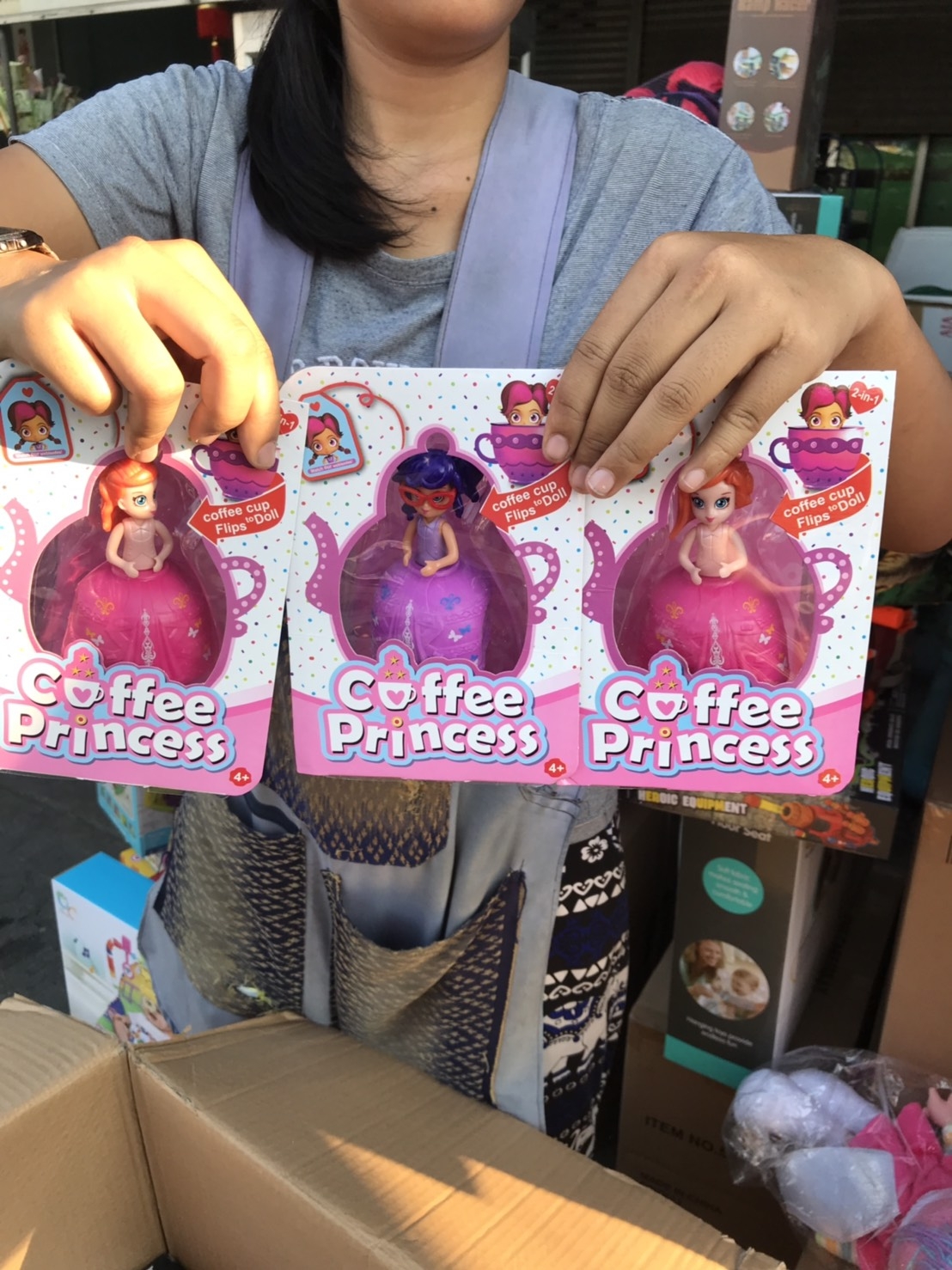 LM2369 ของเล่นโมเดลเจ้าหญิงแปลงร่าง ปลีกชิ้นละ (ของใหม่แพ็คไม่สวย) sale