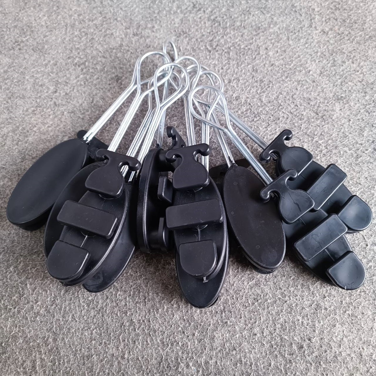 แพ็ค10อัน ตุ๊กตาจับสายดรอปวาย DROP WIRE CLAMP ตุ๊กตายึดสาย สีดำ ตัวยึดสาย แค้มดรอปวาย เอไอ-ไพศาล