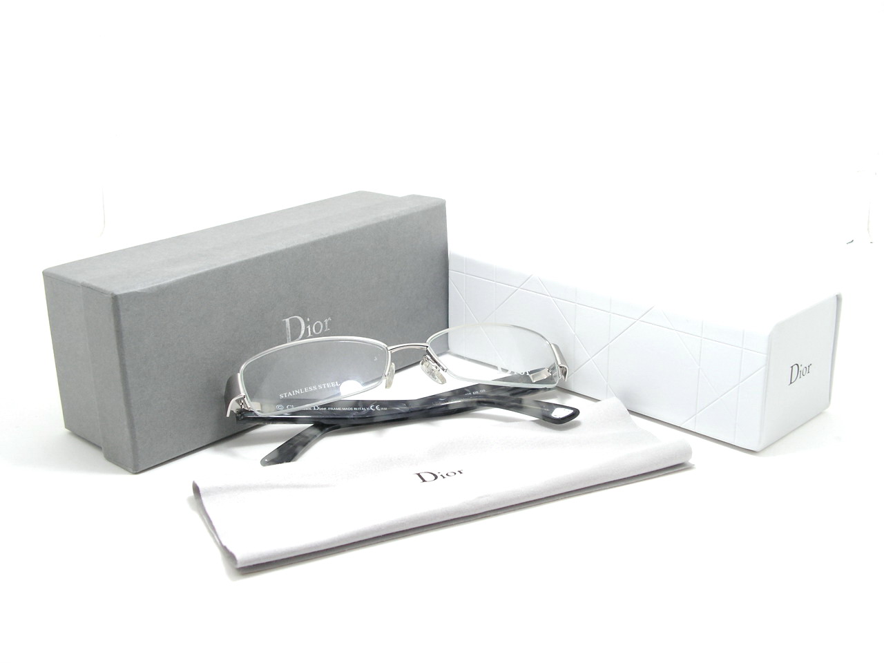 หมดแล้วค่ะ+++กรอบแว่นสายตา Christian Dior !!!สวยไฮโซสุดๆค่ะ ของแท้100%และถูกสุดๆ ส่งตรงจากUS.ค่ะ