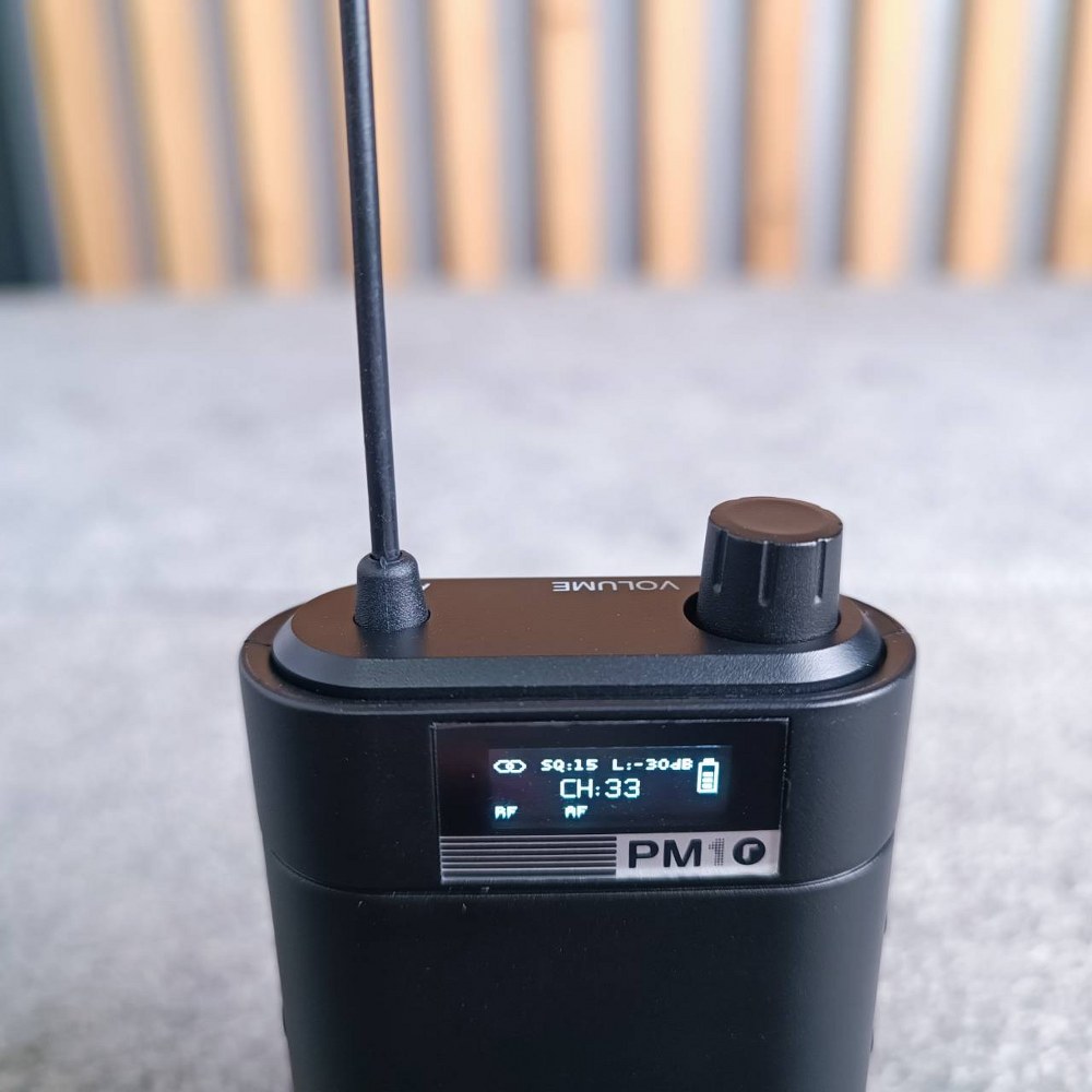 Relacart PM-100S Wireless Ear Monitor PM 100S PM100S ระบบอินเอียร์มอนิเตอร์ไร้สาย UHF หูฟัง ช่วงความถี่ 694 – 704MHz เอไอ-ไพศาล