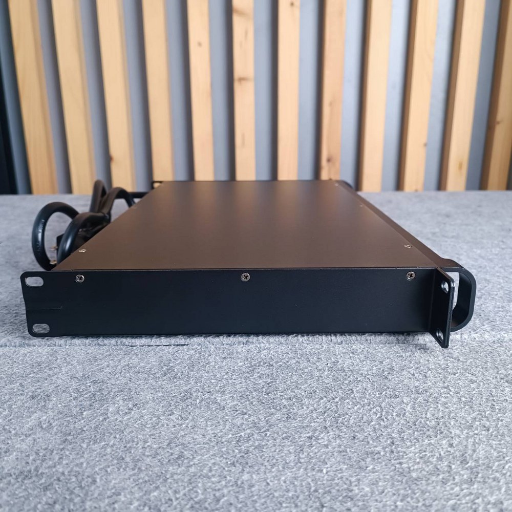 VOK V15+ poweramp 1U V-15+ V 15+ เพาเวอร์แอมป์ 2 แชนแนล กำลังขับ 1800 วัตต์ที่ 8 โอห์ม โหลดได้ถึง 2 โอห์ม เอไอ-ไพศาล