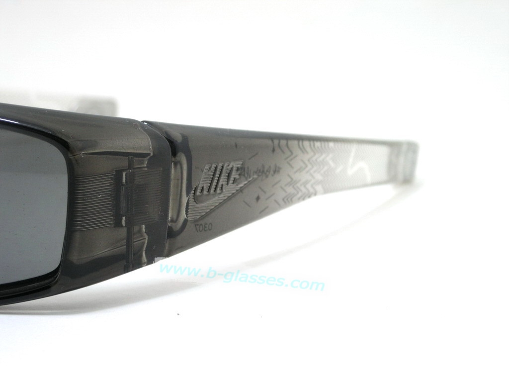 S แว่นกันแดด Nike สวยและเก๋มากมากค่ะ ของแท้100%และถูกสุดๆ ส่งตรงจากUS.ค่ะ