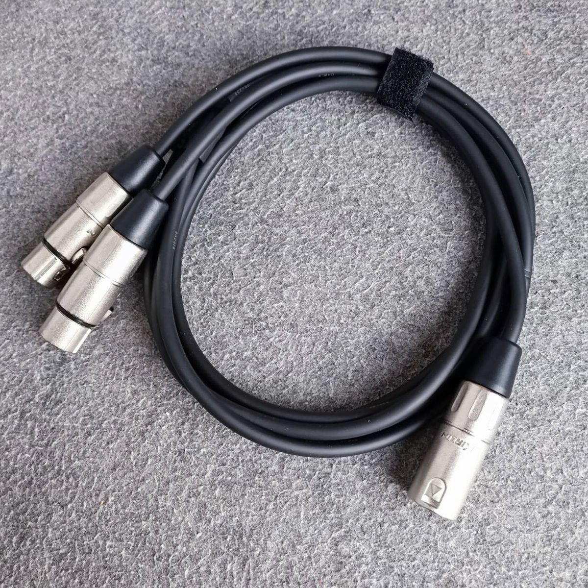 2เมตร KIRLIN Y-301 สายY XLR ผู้ x1 ออก XLR เมีย x2 ยาว 2เมตร 24awg สายสัญญาณ CANNONผู้ x1 - CANNONเมีย x2 สายสัญญาณสำเร็จรูป เอไอ-ไพศาล