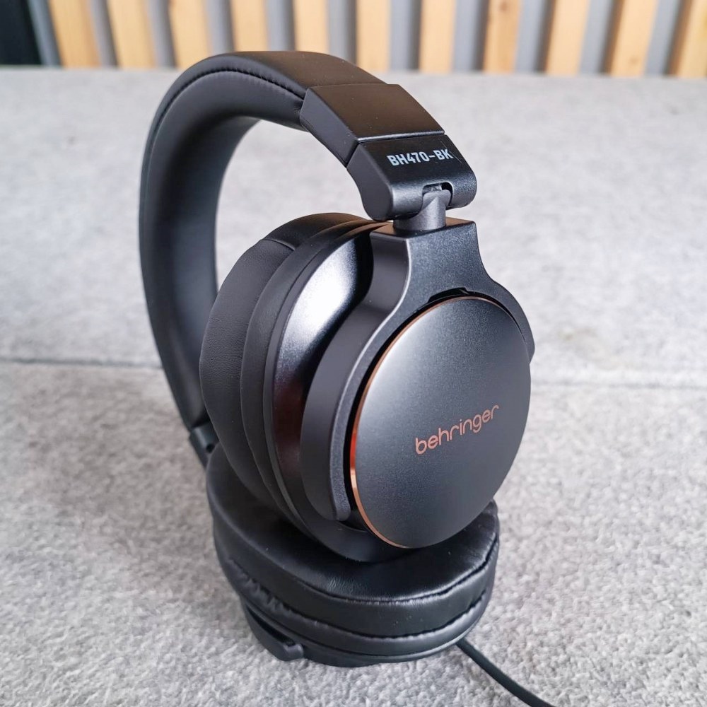 สีดำ BEHRINGER BH-470 หูฟัง BH470 HEADPHONE BH 470 หูฟังครอบหู มอนิเตอร์ สตูดิโอ เอไอ-ไพศาล +++