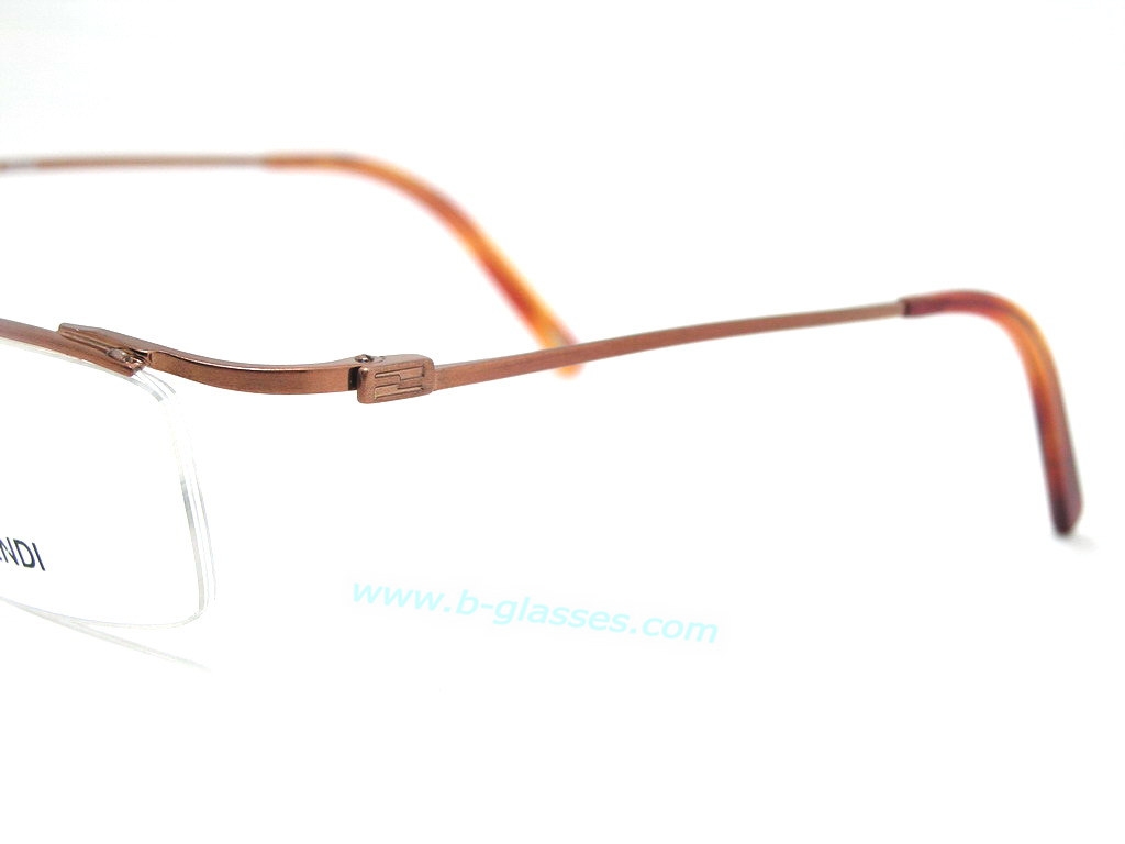 C กรอบแว่นสายตา Fendi Clearance sale ไปเลยค่ะ ของแท้100%และถูกสุดๆ ส่งตรงจากUS.ค่ะ