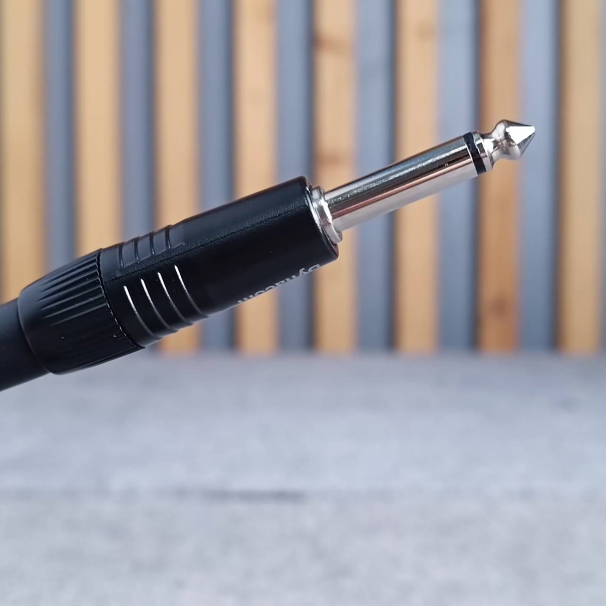 ยาว1เมตร DYNACOM J304 สายPHONE MONOออกXLRผู้x2 1เมตร สายY สายสัญญาณ XLRตัวผู้x2 ออก P.MIC MONO 6.35mm. เอไอ-ไพศาล