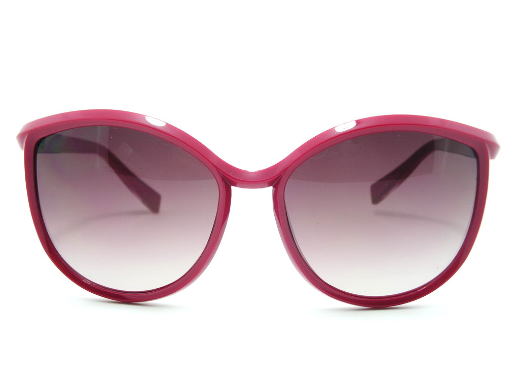 หมดแล้วค่ะ+++แว่นกันแดด Diesel !!!ใส่เท่ห์มากมายแน่นอนค่ะ ของแท้100%และถูกสุดๆ ส่งตรงจากUS.ค่ะ