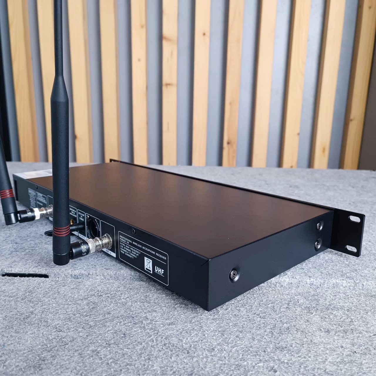 NPE UW-777 ไมค์ลอยคู่ ไมโครโฟนไร้สาย ถือคู่ UW 777 เอ็นพีอี Wirless Microphone UW777 เอไอ-ไพศาล