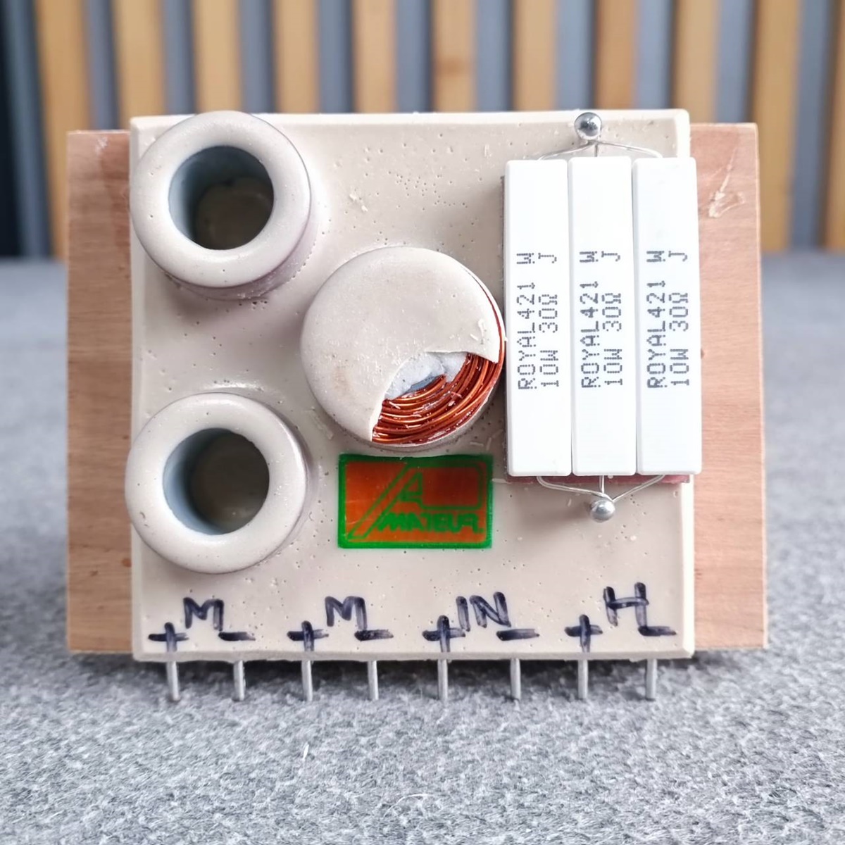 สินค้าเสียหายจากการขนส่ง Amature 2+1 network กลาง2แหลม1 เรซิ่น แตก ใช้งานได้ปกติ เอไอ-ไพศาล