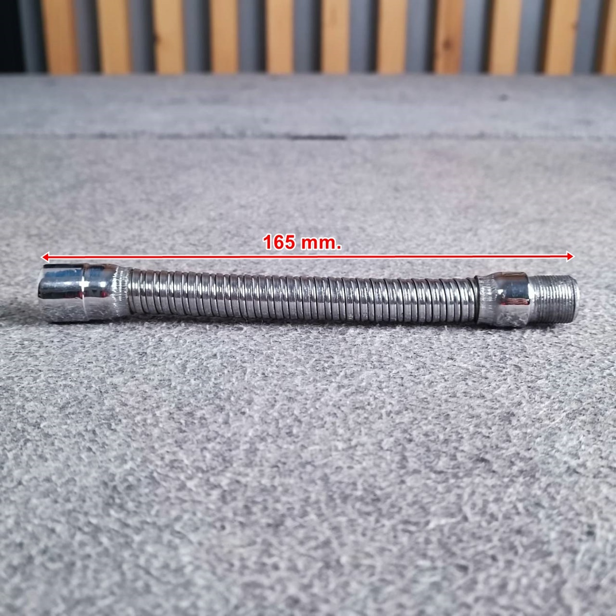 สีเงิน คออ่อนไมค์ 6 1/2นิ้ว GN-6 สีเงิน คออ่อนไมโครโฟน คออ่อนไมค์ 6 1/2นิ้ว คออ่อน ก้านไมค์ คออ่อน ไมค์ อะไหล่ ขาตั้งไมค์ เอไอ-ไพศาล