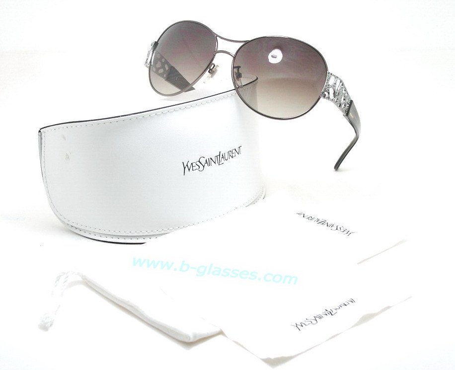 S แว่นกันแดด YSL ไฮโซมากมายค่ะ ของแท้100%และถูกสุดๆ ส่งตรงจากUS.ค่ะ