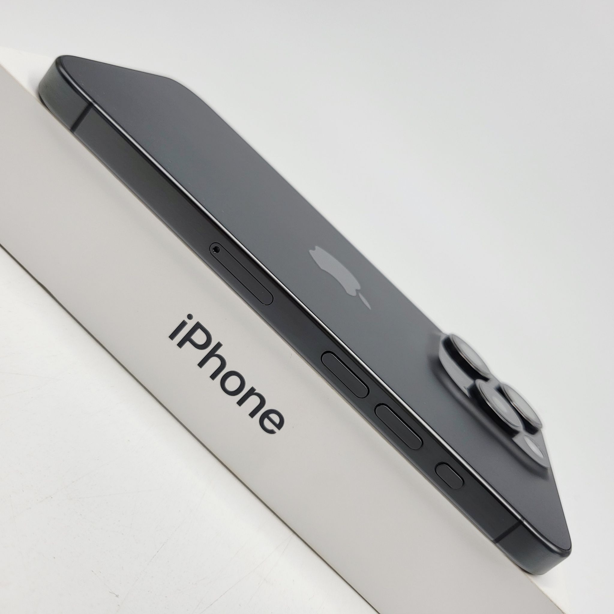 🖤iPhone 15 Pro 128GB Black Titanium🖤 😍#รุ่นยอดฮิต 15 Pro #ศูนย์แท้ สภาพดี ราคาสุดคุ้ม😍
