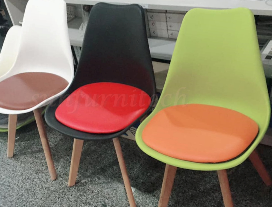 เก้าอี้พลาสติก, เก้าอี้แฟชั่น, เก้าอี้โมเดิร์น, เก้าอี้ร้านอาหาร ขาไม้ VC รุ่น VC-929