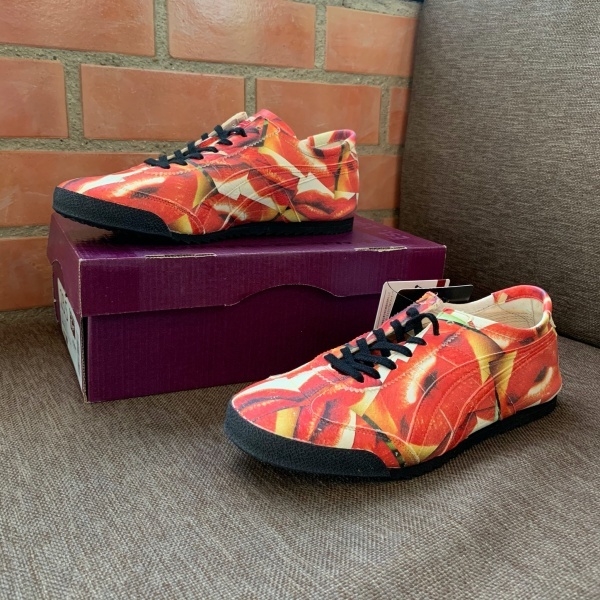 รองเท้าโอนิ Nippon Made - Mexico 66 x Mika Ninagawa (Black)