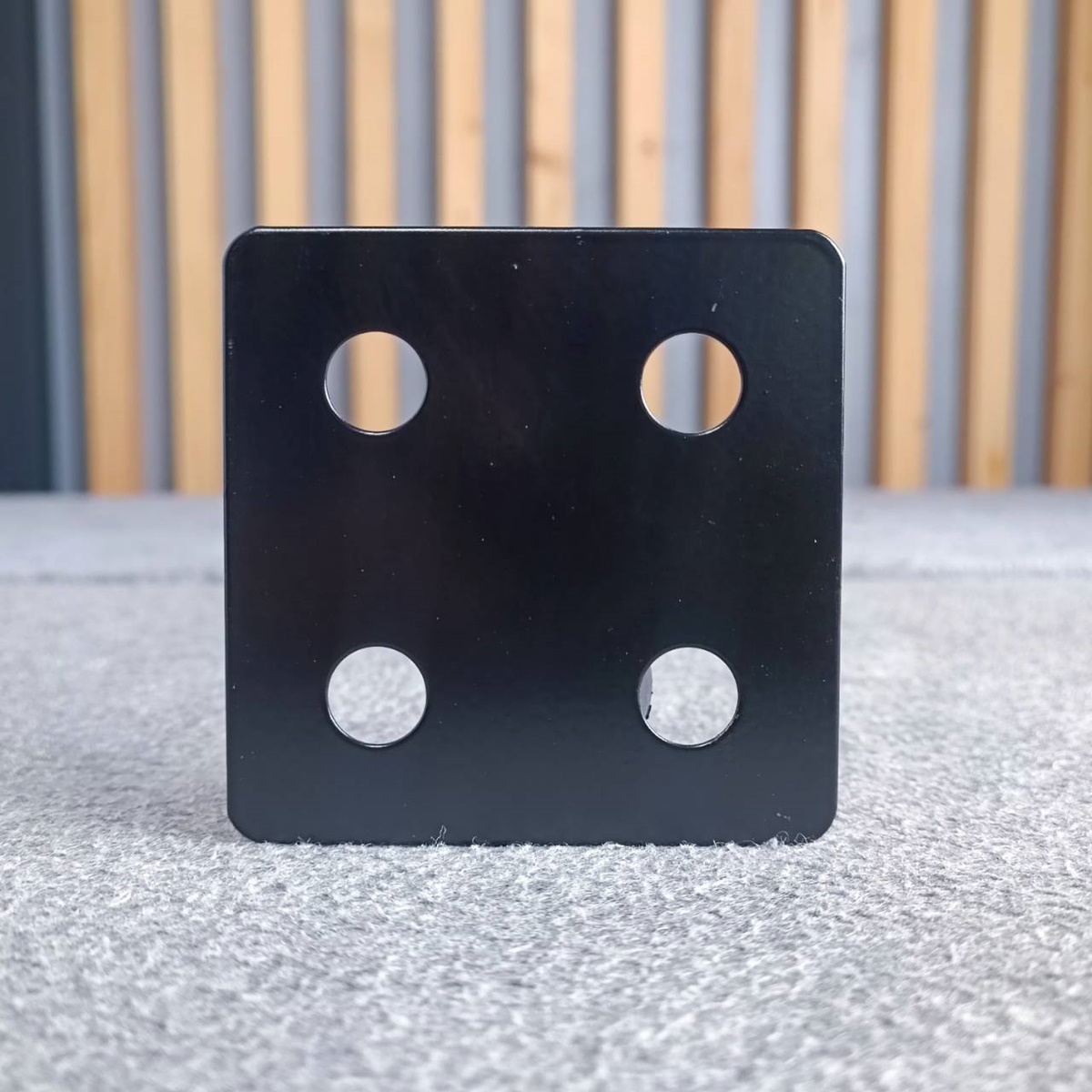 แผ่นเหล็ก4ช่อง ยึดโต๊ะ แผ่นเหล็ก แผ่นเพลท ยึดโต๊ะวางมิกซ์ 4รู เอไอ-ไพศาล