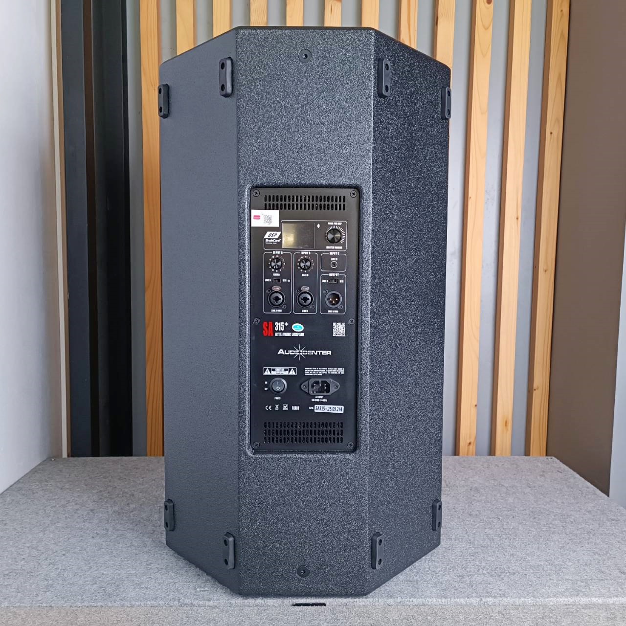 AUDIOCENTER SA315+ active speaker ตู้ไม้ ลำโพง 2 ทาง แอมป์ในตัว 2000 วัตต์ 15 นิ้ว SA-315+ SA 315+ เอไอ-ไพศาล