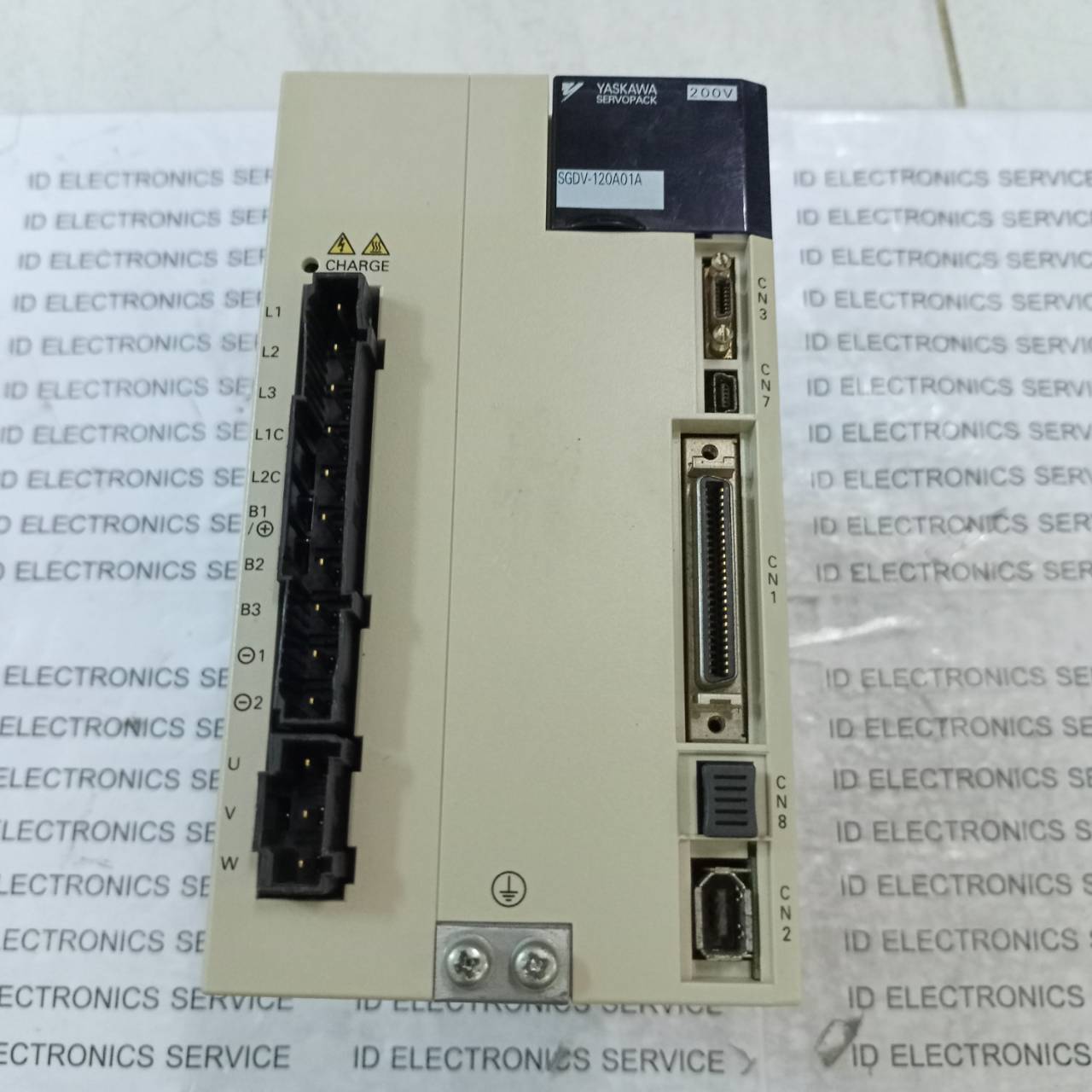 SGDV-120A01A SERVO DRIVE "YASKAWA"