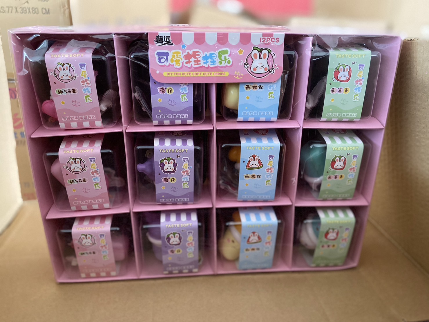 0485 ของเล่นเด็กสกุชชี่การ์ตูนมีกลิ่นหอม พวงกุญแจสกุชชี่เข็มกลัด ปลีกชิ้นละ