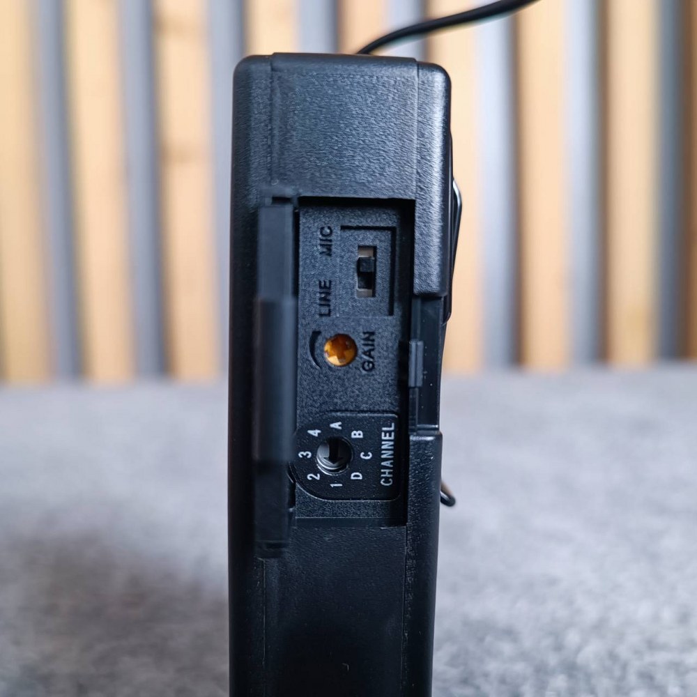 SHURE SVX188A CVL Q12 ไมค์หนีบคู่ SVX188 A CVL Q12 SVX188A/CVL ชุดไมโครโฟนไร้สายแบบหนีบปกเสื้อ ไมค์ลอย ไมค์ เอไอ-ไพศาล +++