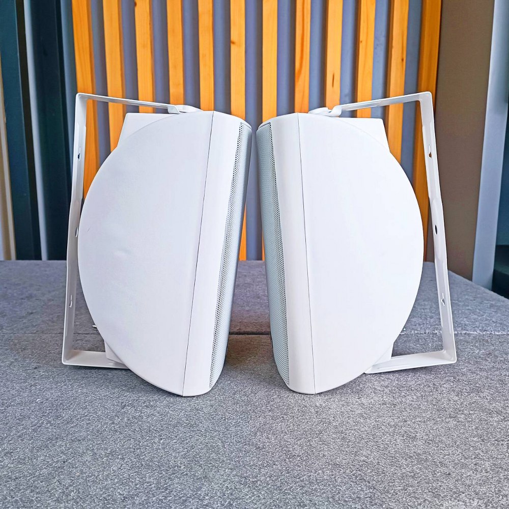 1 คู่ สีขาว DECCON sern-65TW มี LINE ตู้ลำโพง แขวน 6นิ้ว sern65 TW sern 65 ตู้ ลำโพง ติดผนัง เอไอ-ไพศาล