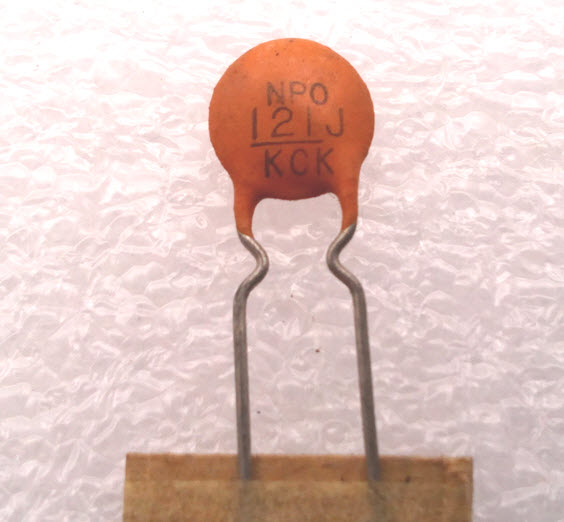 Ceramic Disc Cap 121 120pF/50Vdc, ±5%