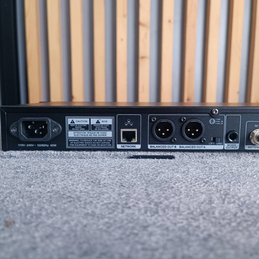 Relacart HR-32 ไมค์ลอยคู่ ไมค์ไร้สายคู่ ความถี่ UHF ไมโครโฟน ไมค์ไร้สาย ไมค์ลอย มือถือคู่ รีลาคาร์ท HR 32 HR32 เอไอ-ไพศาล