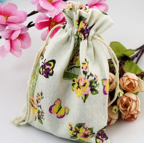 ถุงใส่ของชำร่วย ถุงผ้ากระสอบ ขนาด 10x14 cm เพ้นท์ลาย ผีเสื้อ สีสันสวยงาม นกน้อย ในกรง ถุงใส่ของขวัญ แสนสวย 866805