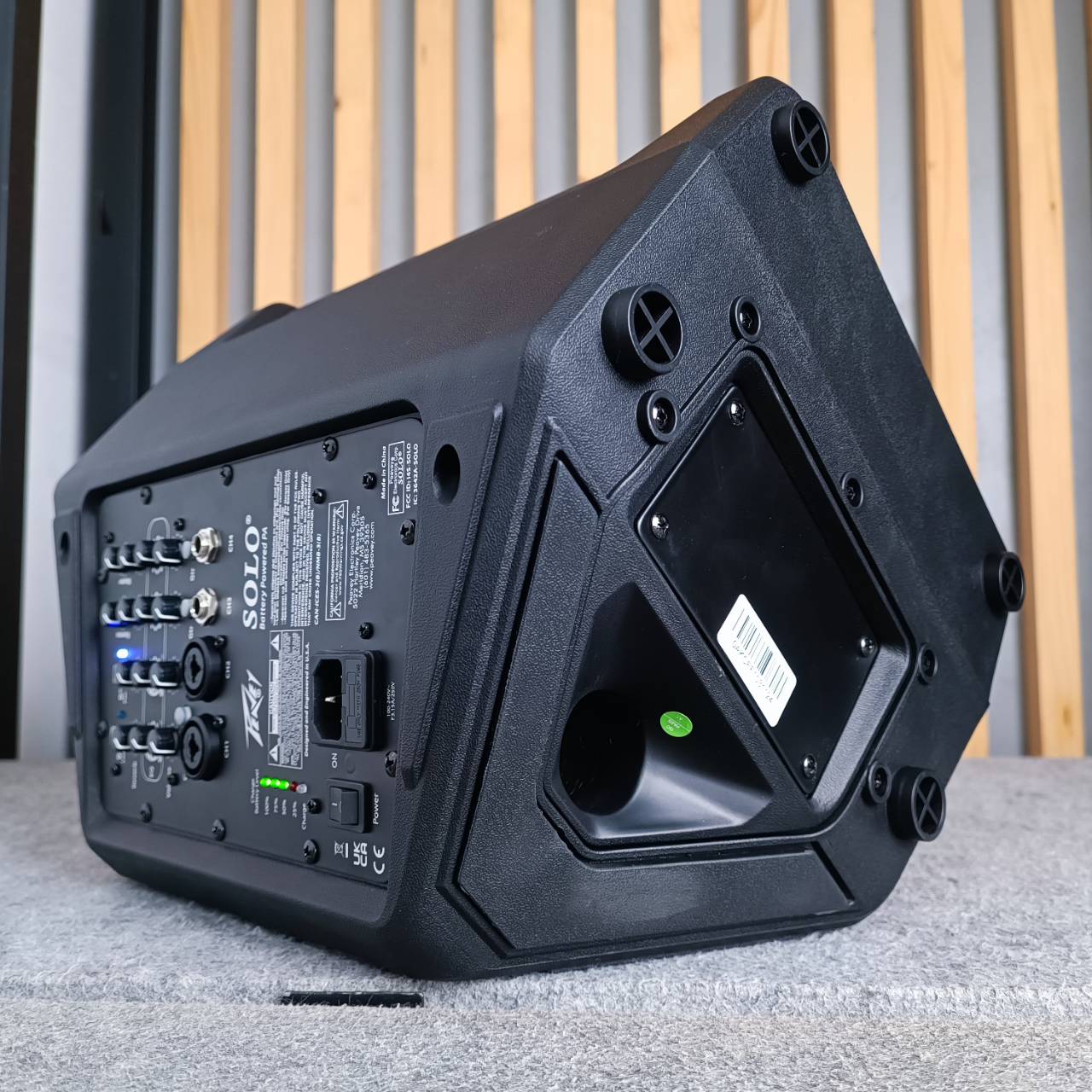 PEAVEY SOLO ลำโพงบลูทูธมีแบตเตอรี่ Peavey Solo Battery Powered Portable เครื่องเสียงกลางแจ้ง ลำโพง PA ลำโพงพกพา แบตในตัว 6.5 นิ้ว เอไอ-ไพศาล