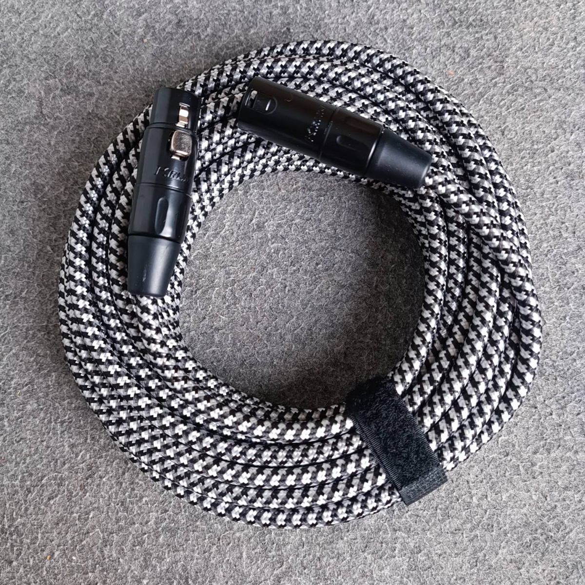 10เมตร สายไมค์ KIRLIN XLR ผู้-เมีย MW-470/BKB หัวสีดำ สาย ปลั๊กแคนนอล ผู้-เมีย XLR ผู้-เมีย MW-470 MW470 MW 470 เอไอ-ไพศาล